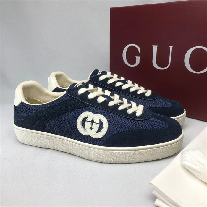 GUCCI-INTERLOCKING-G-SNEAKERS-GCC300-1